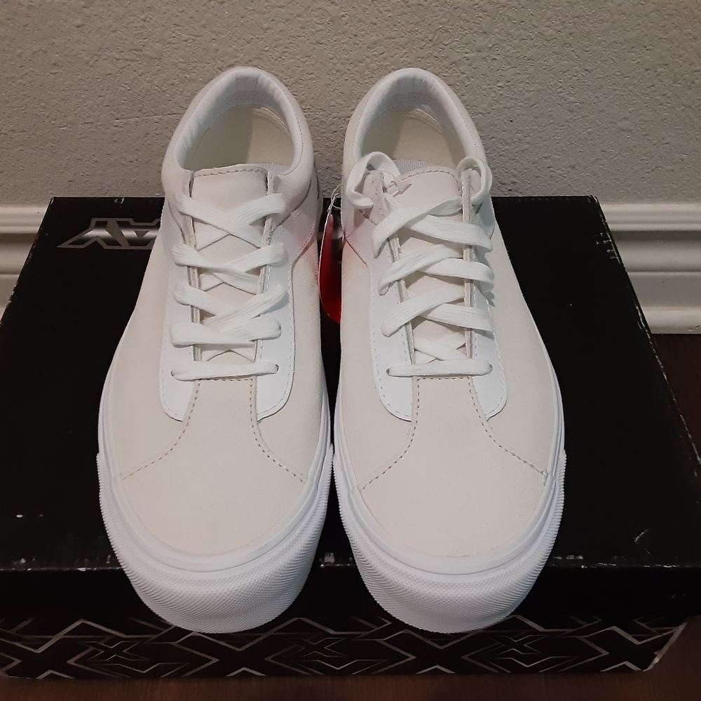 Vans - Picture 2 of 4